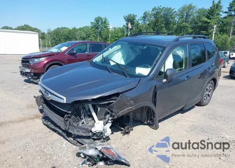 2021 Subaru Forester Premium z USA, uszkodzony, nr VIN JF2SKAFC8MH569875